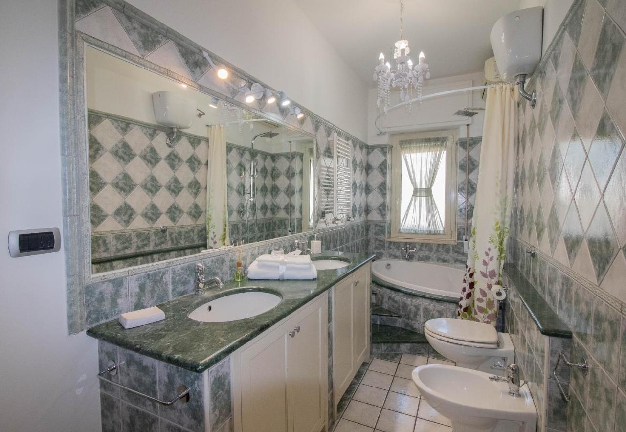 La Casa Di Adele Cagliari B&B 외부 사진